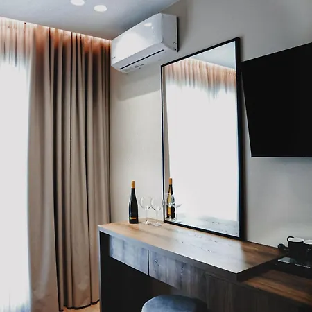 Oribu Boutique 3* Vlorë